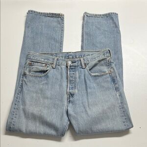 Women’s Classic 501 Vintage Levi’s Distressed Blue Jeans